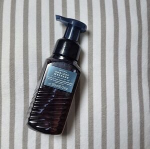 Endless Weekend Foaming Hand Soap From Bath & Body Works, Brand New